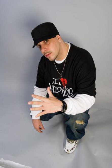 80s Megamix」などのミックスCDで知られたDJ Spinbadが死去したとの報