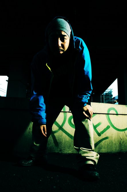 MESS a.k.a. メシアTHEフライが2010年にリリースした1srソロ『MESS