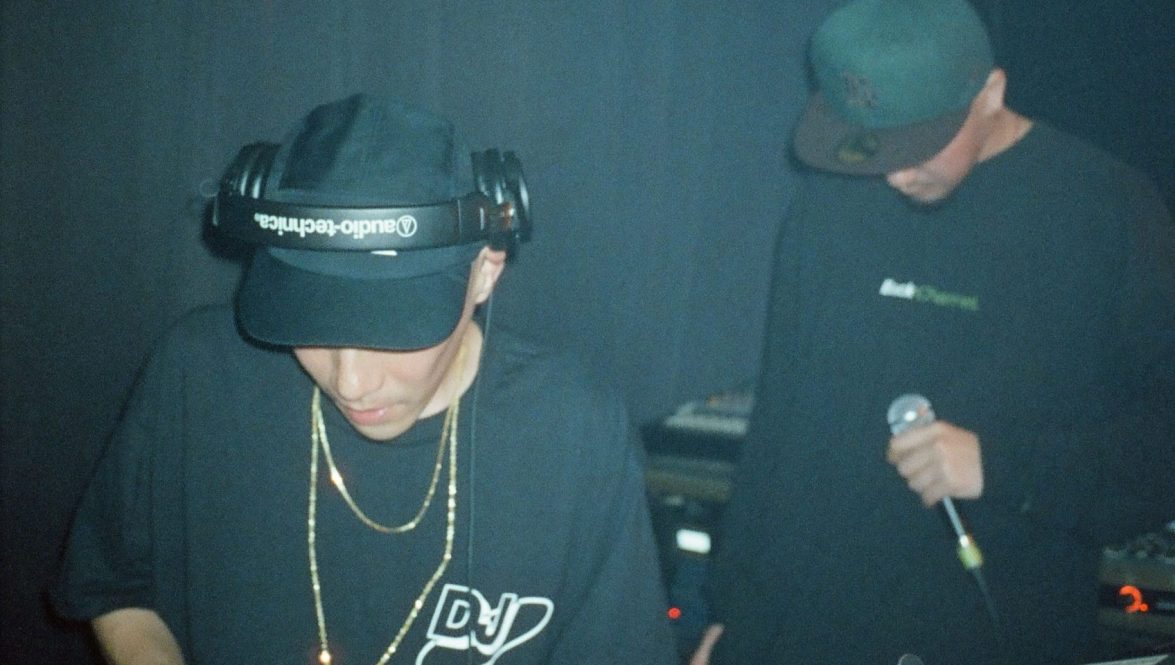 仙人掌とS-kaineによる世代を超えたコラボアルバム『82_01』がリリース